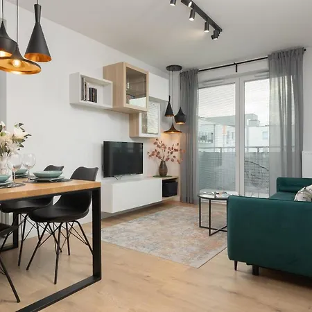 Trendy Warsaw Apartment With 2 Bedrooms, Balcony & Parking By Noclegi Renters Exterior photo